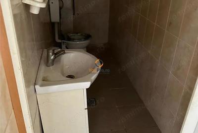 Casă cu Teren 980 Mp în Central