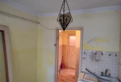 Apartament cu 3 camere decomandat în Central - 2
