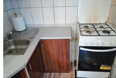 Apartament cu 2 camere decomandat în Fundăturile - 1