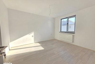 Casă cu 4 camere cu Teren 225 Mp în Central - 3