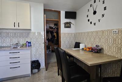 Apartament cu 3 camere decomandat în Rogerius - 16