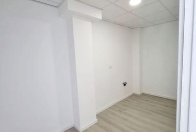 Spațiu comercial, de 10,000 mp, în Nord - 13