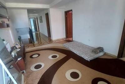 Casă individuală cu 7 camere cu Canalizare în Fundeni - 32