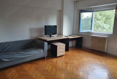 Spre inchiriere apartament 3 camere Spre inchiriere apartament 3 camere - 6