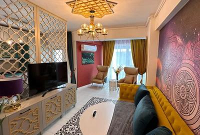 Apartament cu 2 camere semidecomandat, mobilat în Nord