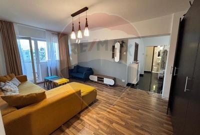 Crangasi - 3 camere, 2 bai, termopan + PVC, balcon inchis, bloc 1988 - 3