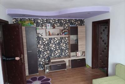 Apartament cu 3 camere semidecomandat în Central - 3