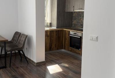 Apartament cu 3 camere în Centura
