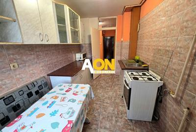 Apartament cu 3 camere decomandat în Ampoi 3 - 2