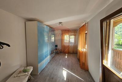 Casa solida din caramida, mobilata, garaj, teren generos - Tarcau - 4