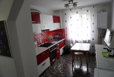 Apartament cu 4 camere de inchiriat in zona Central - 2
