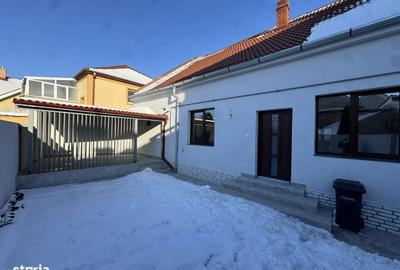 Casă cu 3 camere în Central