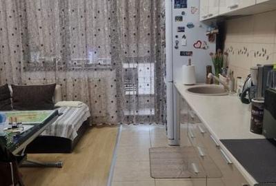 Apartament cu 3 camere semidecomandat în Rahova - 4