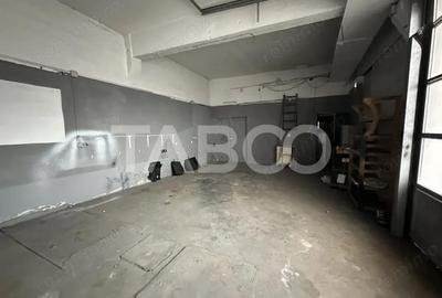 Spațiu comercial, de 49 mp, în Central - 1