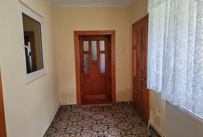 Casa 4 camere libera la vanzare VLADENI - 12