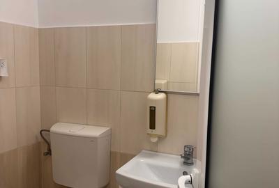 Spațiu comercial, de 62 mp, în Mazepa 1 - 2