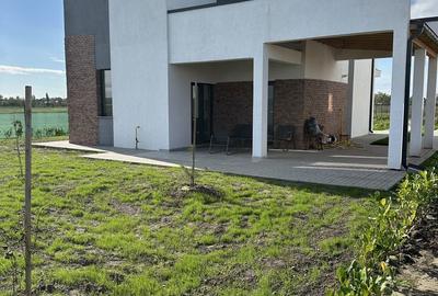 Casă cu 4 camere în Central - 2