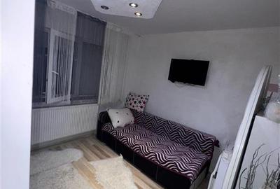 Garsonieră semidecomandată în UMT - 7