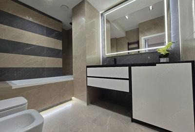 Apartament cu 2 camere decomandat în Tractorul