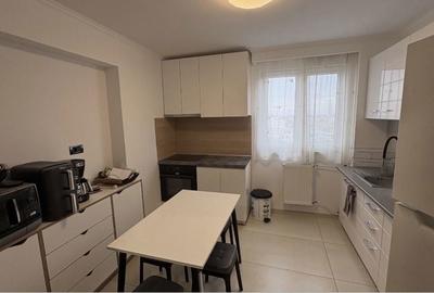 Apartament cu 3 camere decomandat în Rogerius