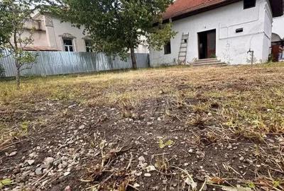 Casă cu 2 camere cu Teren 360 Mp în Central - 11