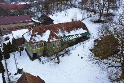 Casă cu teren generos | Sat Păingeni - 2