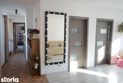 Apartament cu 3 camere, mobilat în Europa - 2