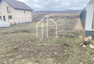 Teren Construcții intravilan de 750 mp, în Hamba - 2