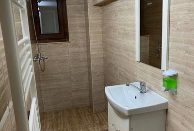 Casă cu 2 camere cu Teren 8 Mp în Central