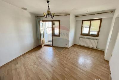 Apartament cu 3 camere decomandat în Brăilei - 14