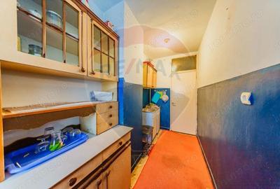 Garsonieră decomandată în Central