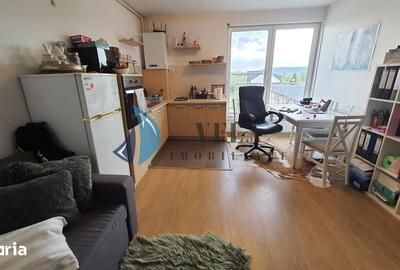 Apartament cu 2 camere în 22 Decembrie 1989 - 2