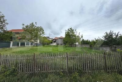 Teren de 998 mp, în Cetate