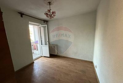 Apartament cu 2 camere decomandat în George Enescu - 2