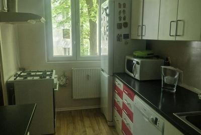 Apartament cu 3 camere decomandat în Drumul Taberei - 7