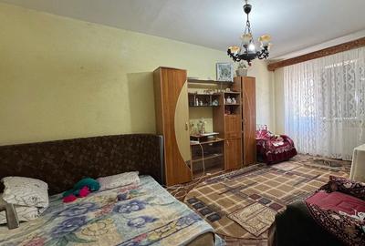 Apartament cu 3 camere decomandat în Păcii - 4