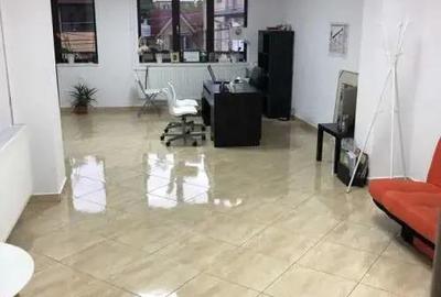 Spatiu comercial ,Vitan ,ideal magazin online ,cursuri ,birouri,etc - 2