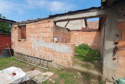 Casă cu 2 camere cu Teren 1199 Mp în Aradul Nou - 10