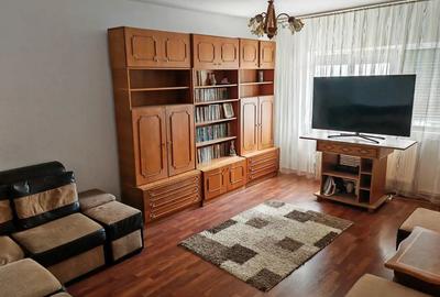 Apartament 3 camere decomandat, Piata Centrala, 67,2 mp utili, Et 4. - 1