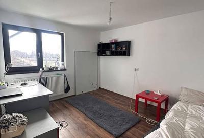 Casă cu 5 camere cu Teren 500 Mp în Central - 3