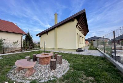 Casă cu 3 camere cu Teren 350 Mp în Vetiș - 13