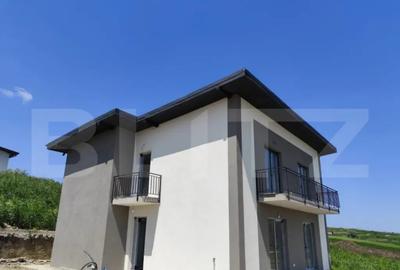 Casă cu 4 camere cu Teren 450 Mp în Central