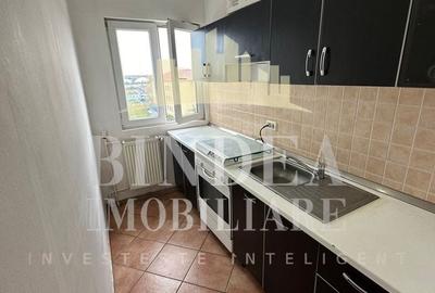 Apartament cu 2 camere semidecomandat în Complex Studențesc