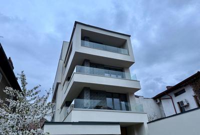 Apartament cu 4 camere, mobilat în Capitale - 44