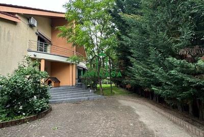 Casă individuală cu 10 camere cu Canalizare în Bujoreni - 52