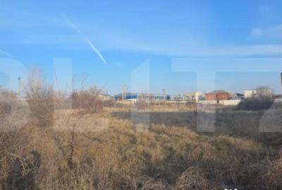 Teren de 4567 mp, în Central - 5