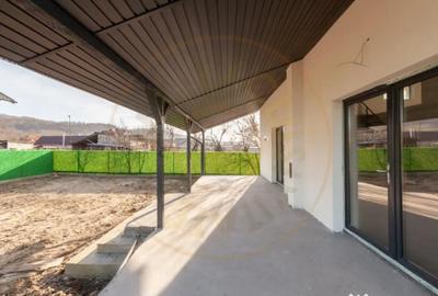 Casă cu 4 camere cu Teren 500 Mp în Drăganu - 5