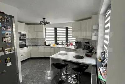 Casă cu Teren 720 Mp în Central - 6