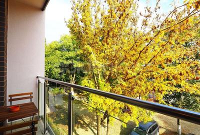 Apartament cu 3 camere semidecomandat, mobilat în Kiseleff