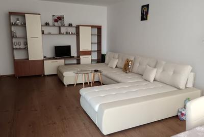Apartament cu 2 camere decomandat, mobilat în Spitalul Județean